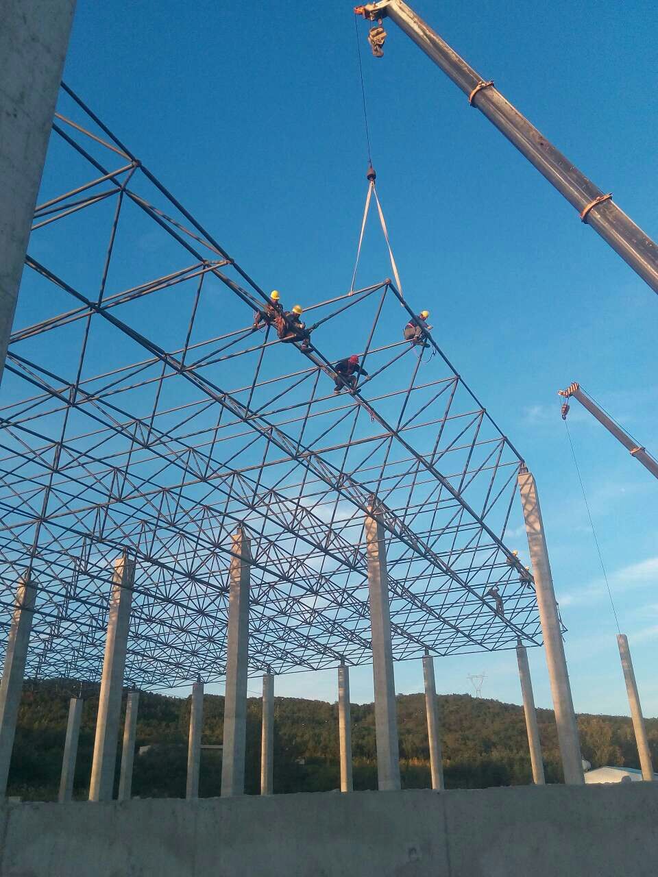 绵竹物流园网架